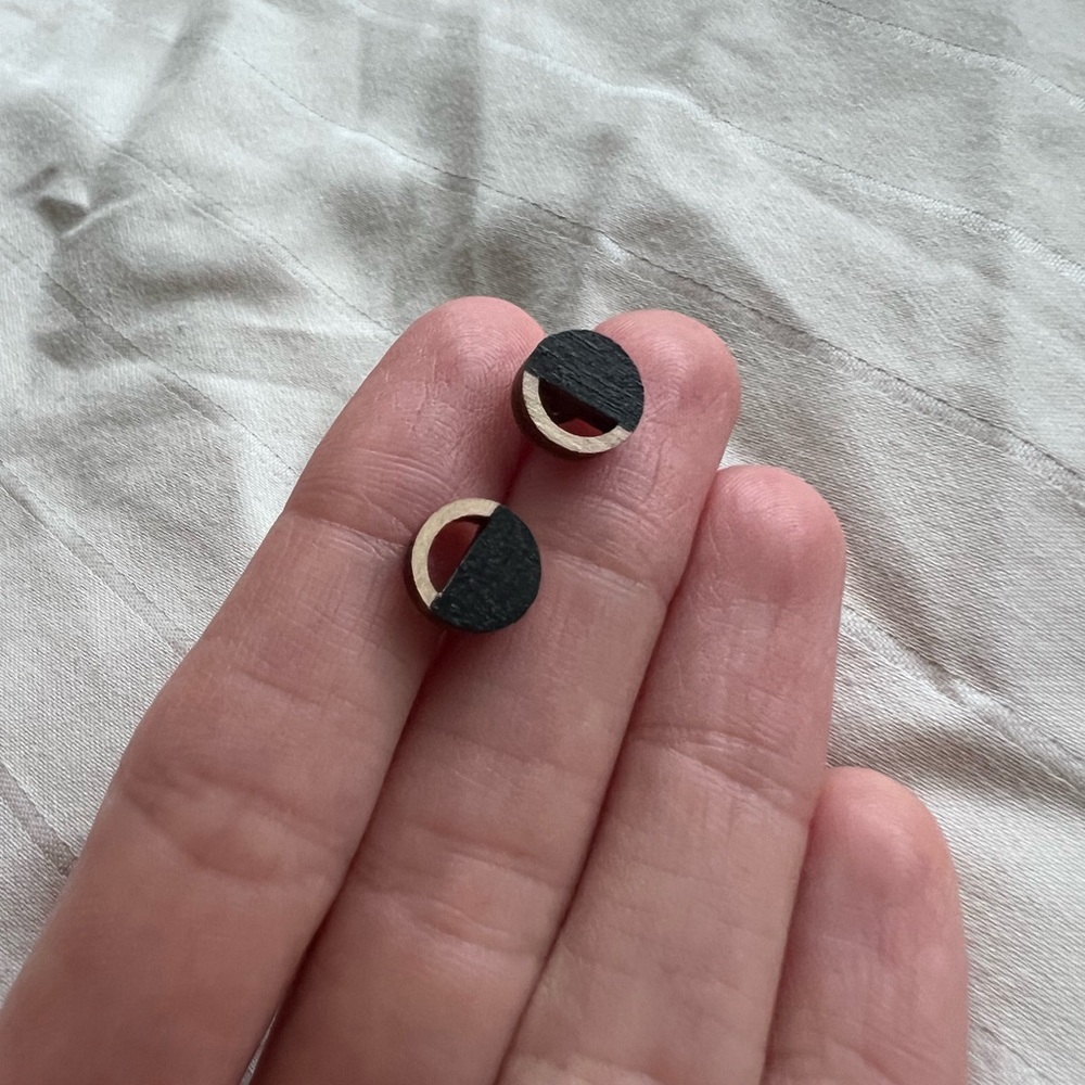 Minimalist Black and Gold Circle Stud Earrings - Women Jewelry
